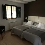 Parada De Francos Hotel *