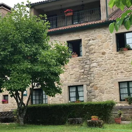 Otel Parada De Francos *