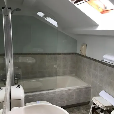 Parada De Francos Hotel Teo