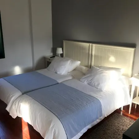 Parada De Francos Hotel Teo