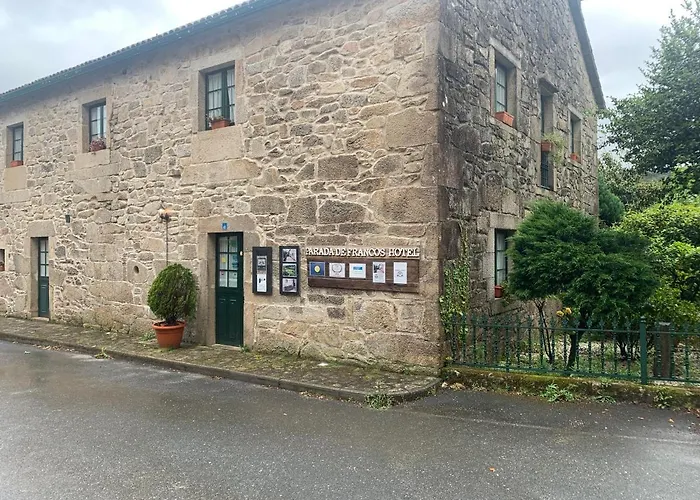 Parada De Francos Otel *