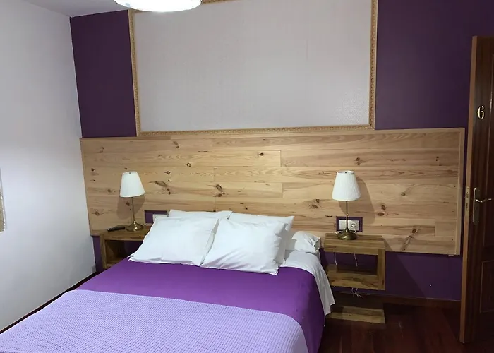 Parada De Francos Otel *